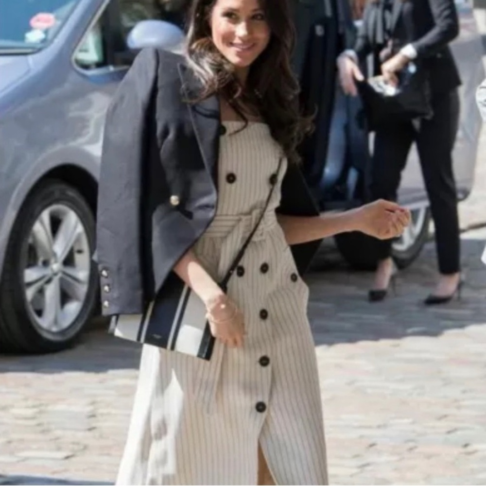 OROTON AVALON ZIP TOP CROSSBODY Meghan Markle